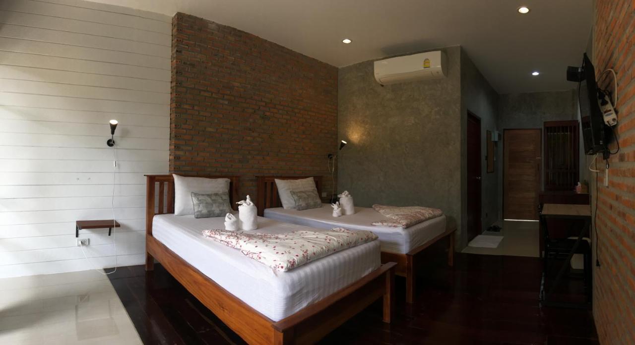 The Pud Dee Hotel Chiang Khan Exterior photo